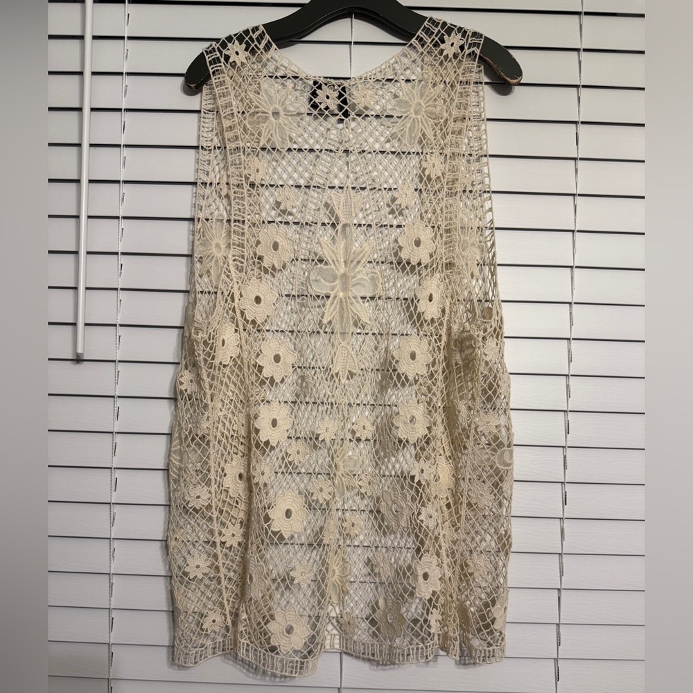 New Directions Cream Crochet Women Sweater Vest - Picture 3 of 7